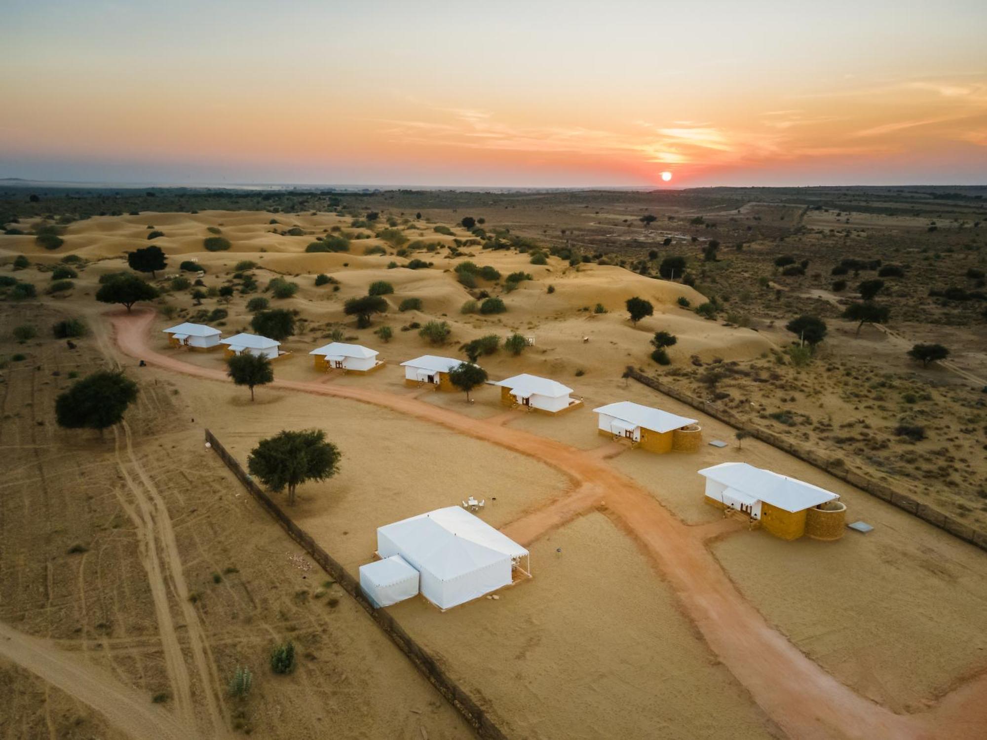 Grand Khalifa Luxury Camp Hotel Sām Exterior foto